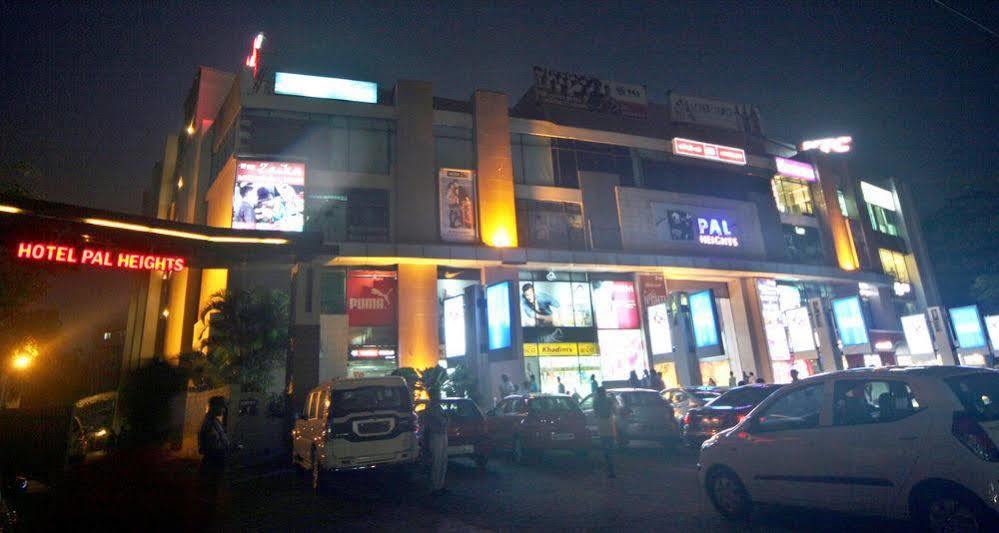 Hotel Pal Heights Bhubaneswar Exterior photo
